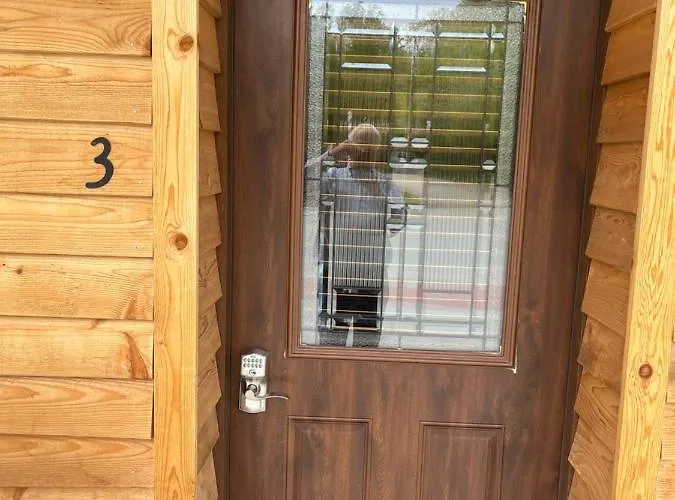 Creekside Downtown Vacation Suites, Only Adults 25 Or Older 4* Buffalo