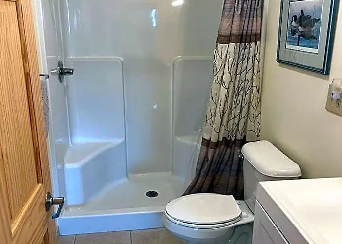 Creekside Downtown Vacation Suites, Only Adults 25 Or Older Hotel Buffalo
