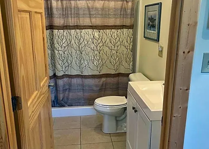 Creekside Downtown Vacation Suites, Only Adults 25 Or Older Hotel 4*
